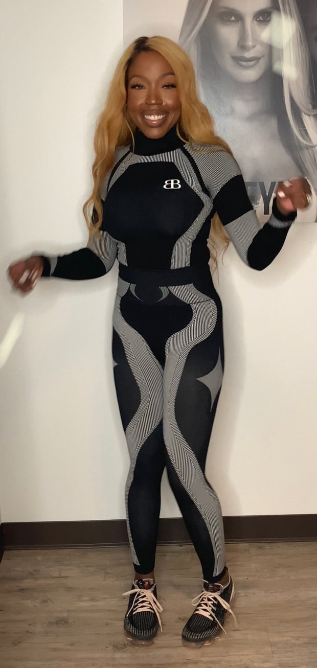 Black and White 2 PC Long Sleeve Fitted Set